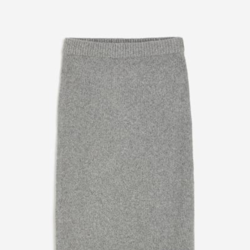 Maxi knit skirt